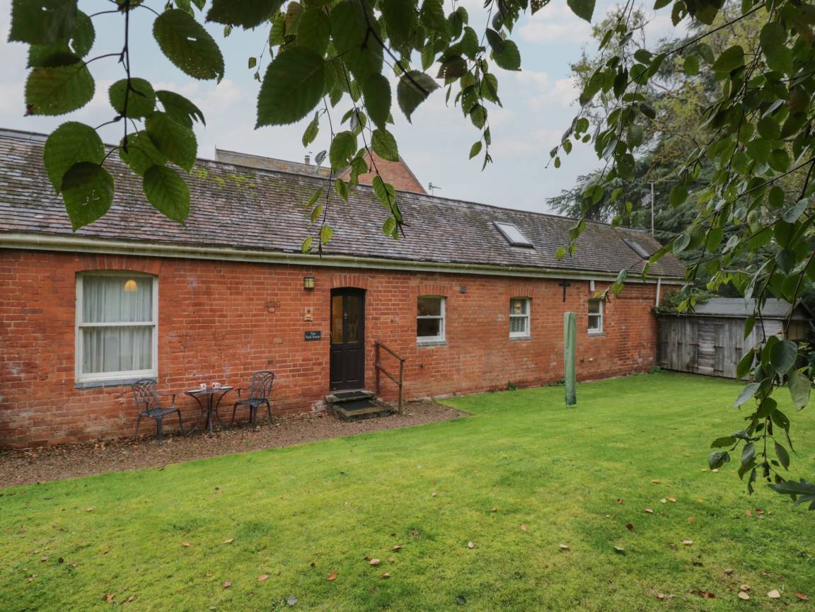 Cottage ∙ 2 Bedrooms ∙ 4 Guests - Cotswolds