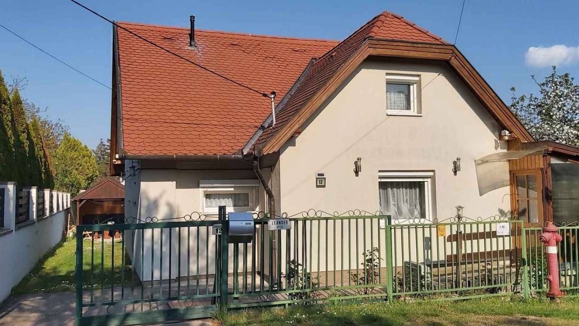 65 M² Ferienhaus ∙ 2 Schlafzimmer ∙ 4 Gäste - Plattensee