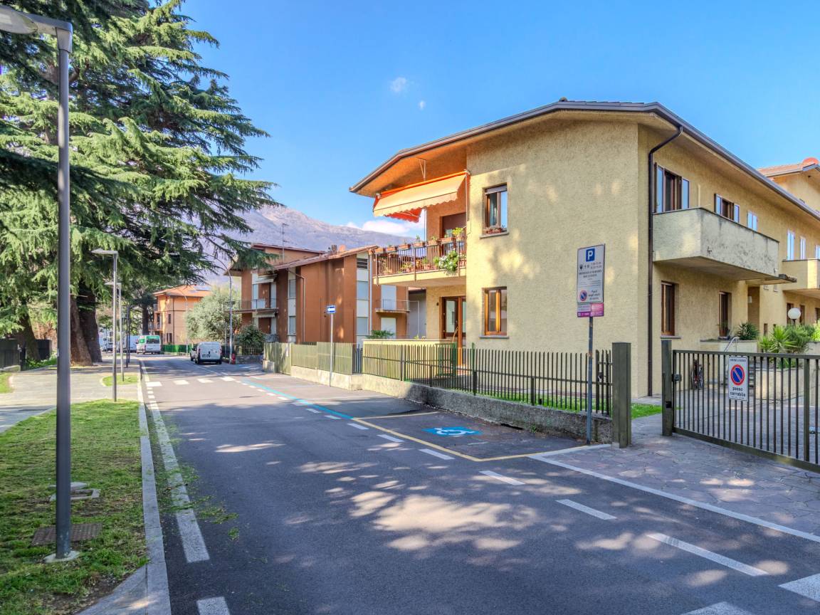 70 M² Appartamento Vacanza ∙ 2 Camere Da Letto ∙ 5 Ospiti - Dervio