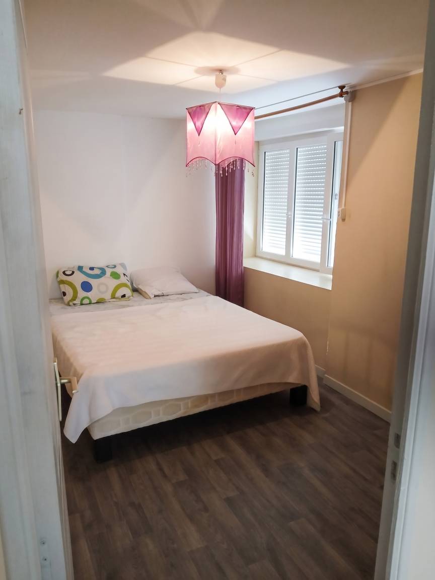 50 M² Apartamento ∙ 1 Habitación ∙ 5 Huéspedes - Montmarault