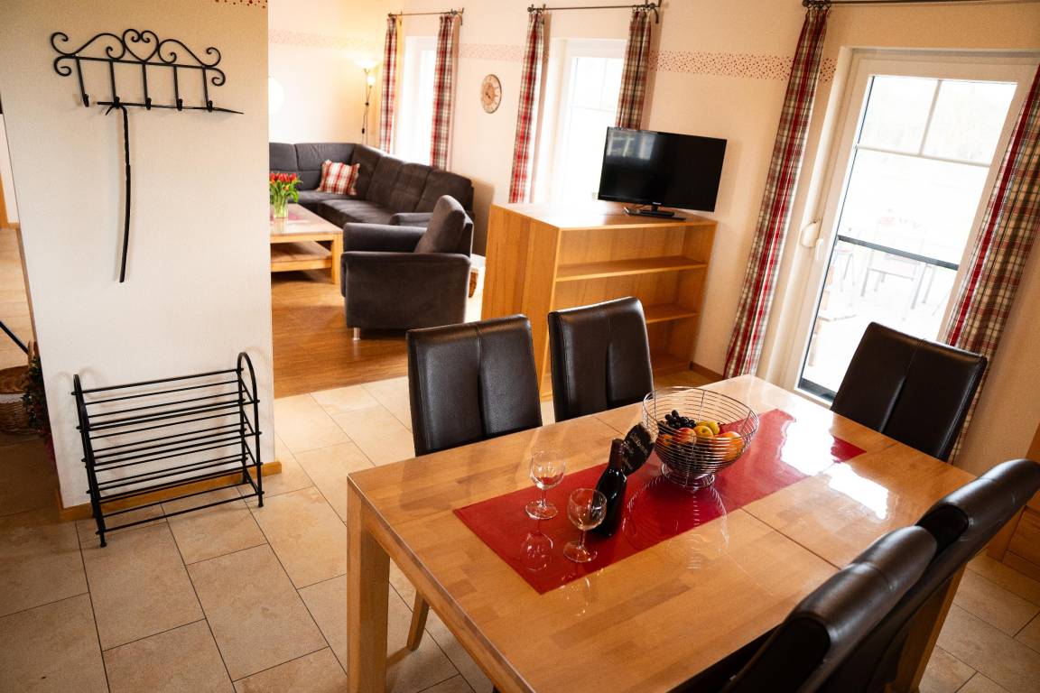 85 M² Appartement ∙ 2 Slaapkamers ∙ 4 Gasten - Feuchtwangen