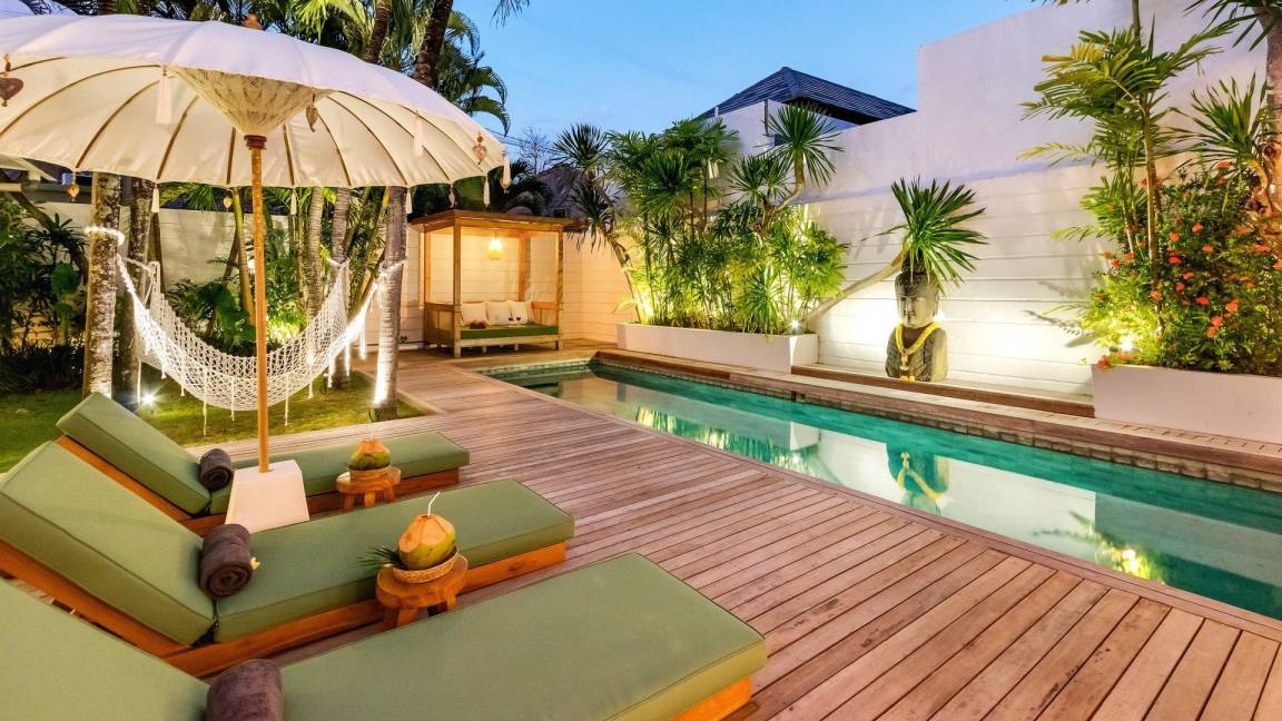 600 M² Villa ∙ 4 Bedrooms ∙ 8 Guests - Kuta