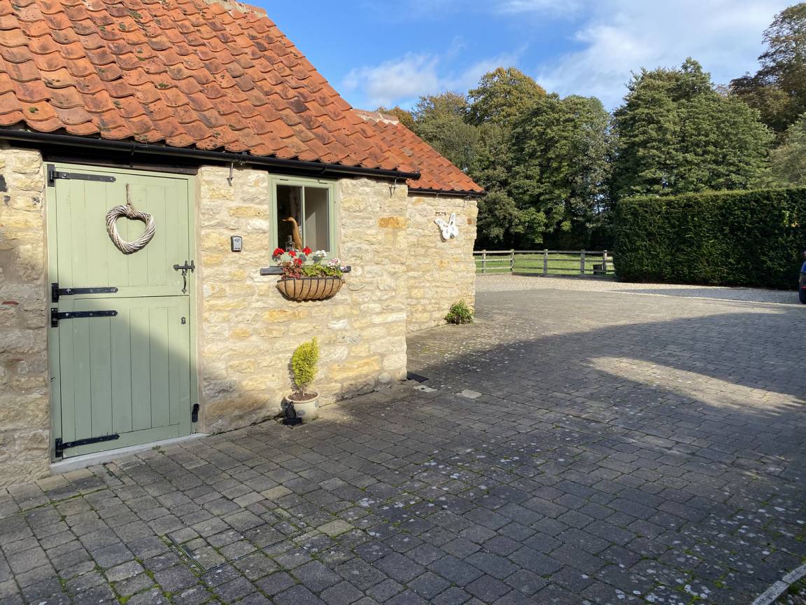 Cottage ∙ 2 Bedrooms ∙ 5 Guests - Thornton Dale