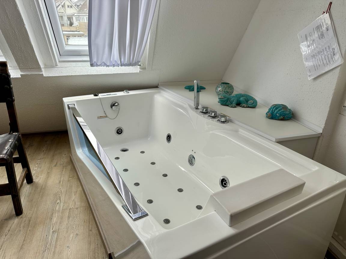 45 M² Ferienwohnung ∙ 1 Schlafzimmer ∙ 2 Gäste - Bad Dürrheim