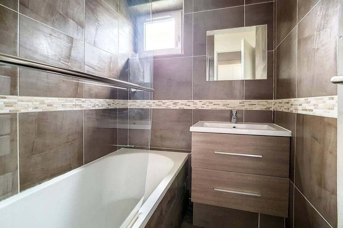 66 m&sup2; Ferienwohnung 3 Schlafzimmer 8 G&auml;ste