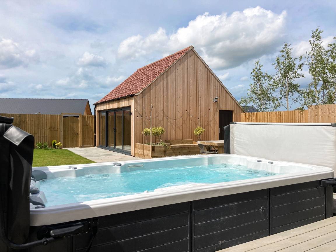 Cottage ∙ 4 Bedrooms ∙ 8 Guests - Lincolnshire
