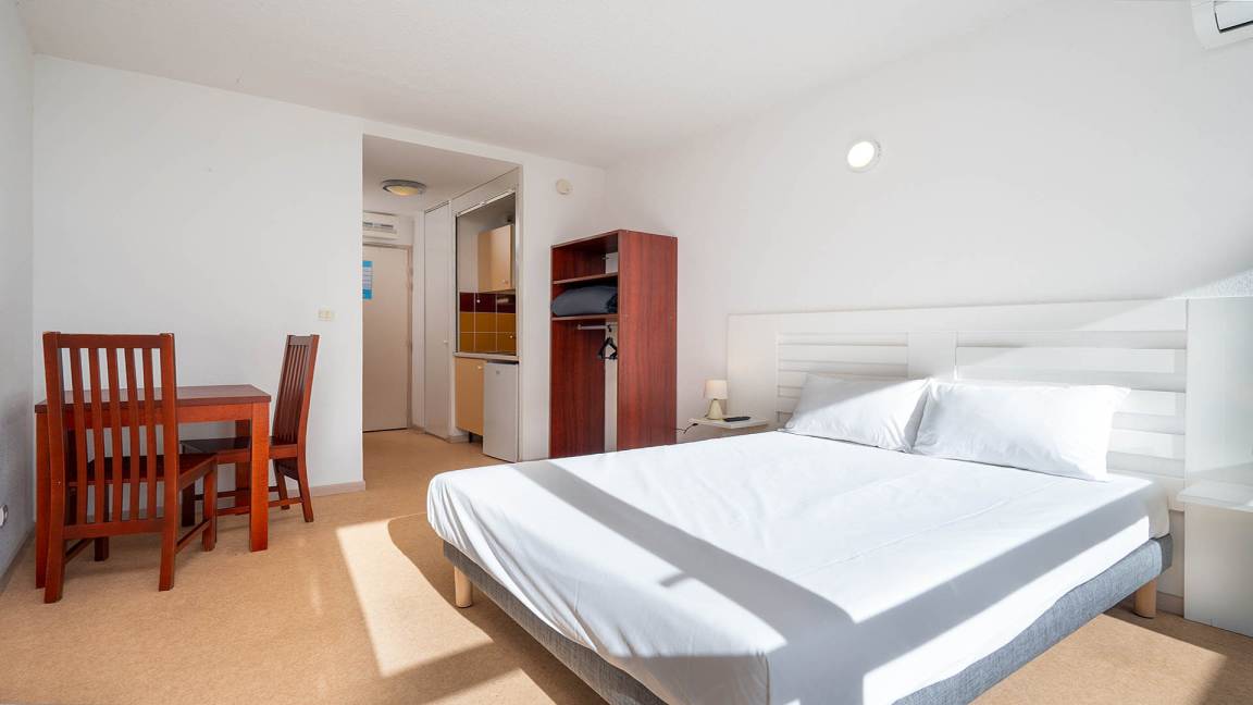 19 M² Studio ∙ 2 Personnes - Agde