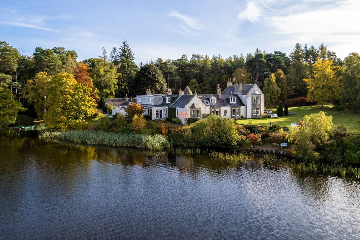 Villa ∙ 6 Bedrooms ∙ 12 Guests - Aberdeenshire