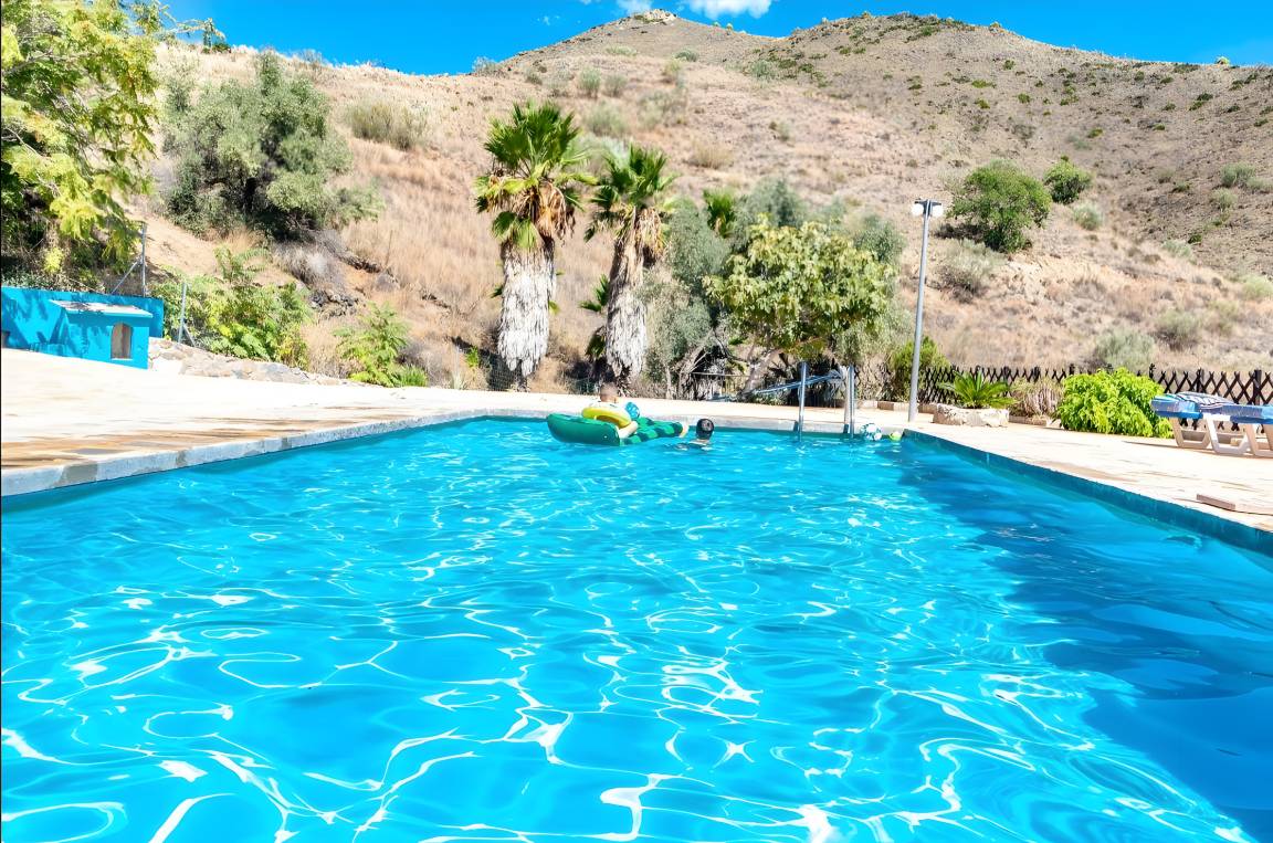 250 M² House ∙ 3 Bedrooms ∙ 8 Guests - Málaga
