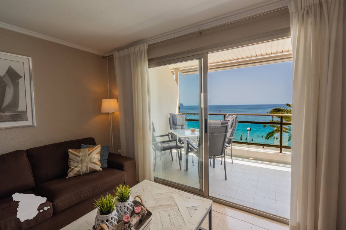 136 M² Apartamento ∙ 2 Habitaciones ∙ 4 Huéspedes - Moraira