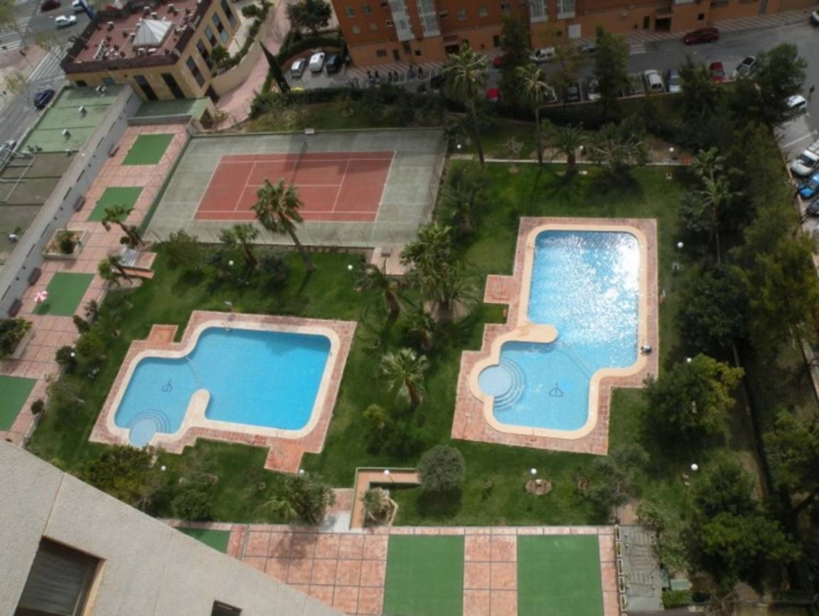 62 M² Apartamento ∙ 2 Habitaciones ∙ 6 Huéspedes - Benidorm