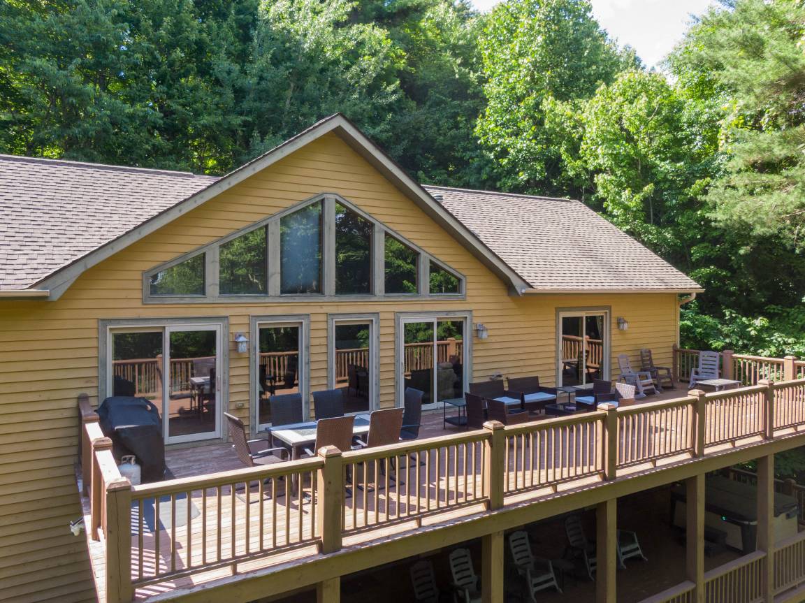 House ∙ 4 Bedrooms ∙ 10 Guests - Boone, NC