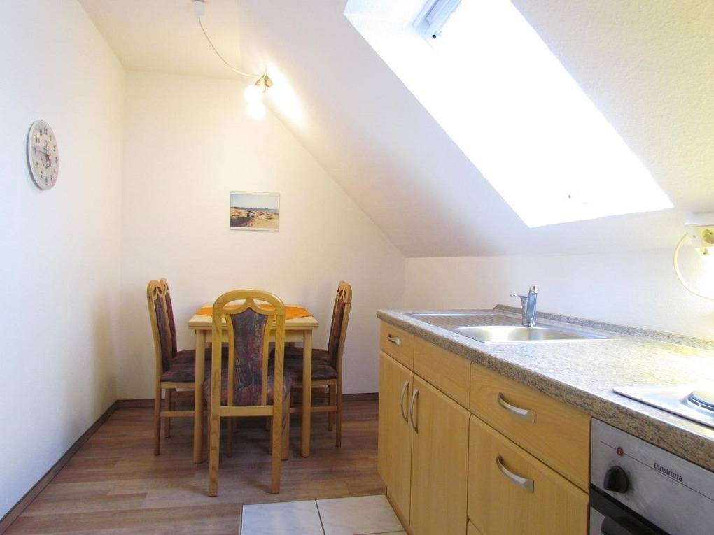 60 m² Ferienwohnung ∙ 1 Schlafzimmer ∙ 4 Gäste – Bild 12