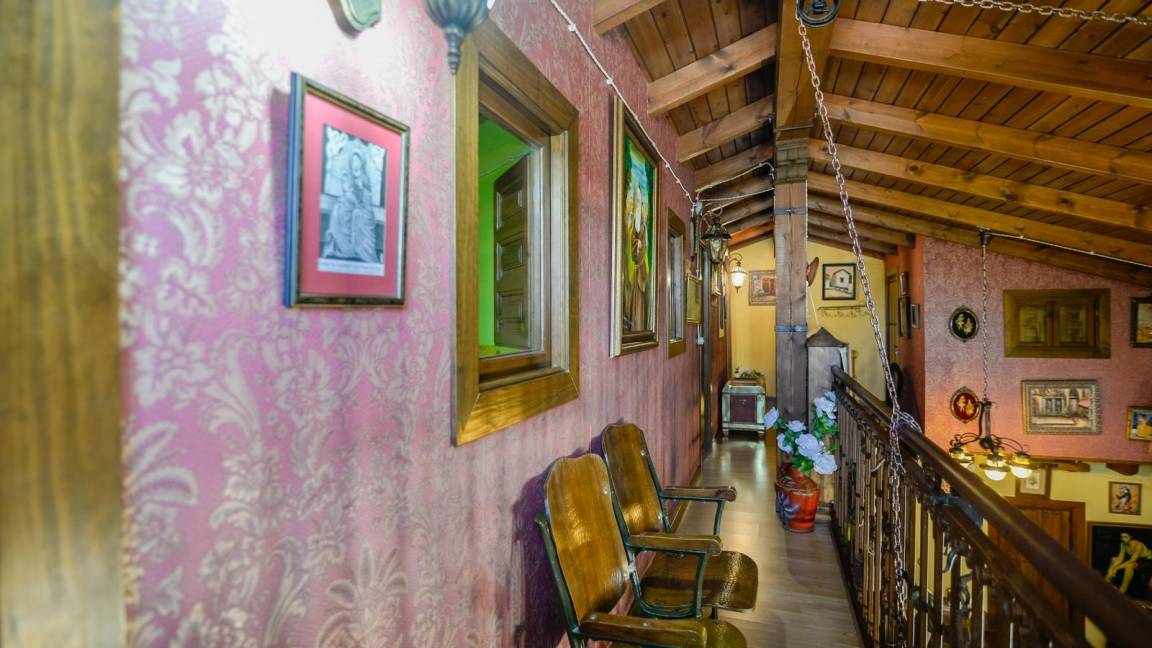 120 M² House ∙ 4 Bedrooms ∙ 9 Guests - Loja