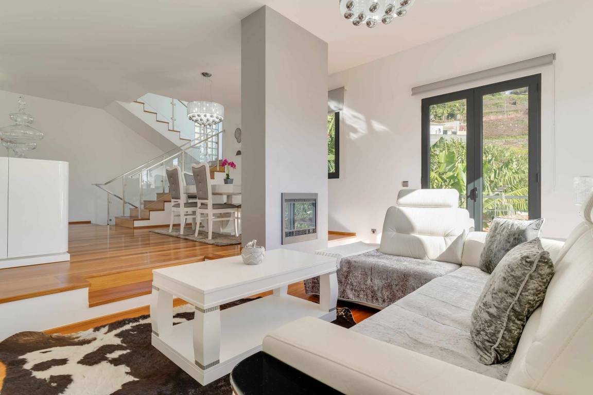 250 M² House ∙ 3 Bedrooms ∙ 6 Guests - Madeira Island