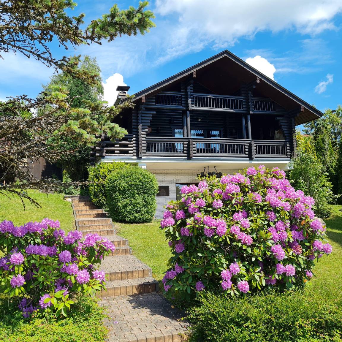 150 M² Ferienhaus ∙ 5 Schlafzimmer ∙ 8 Gäste - Bromskirchen