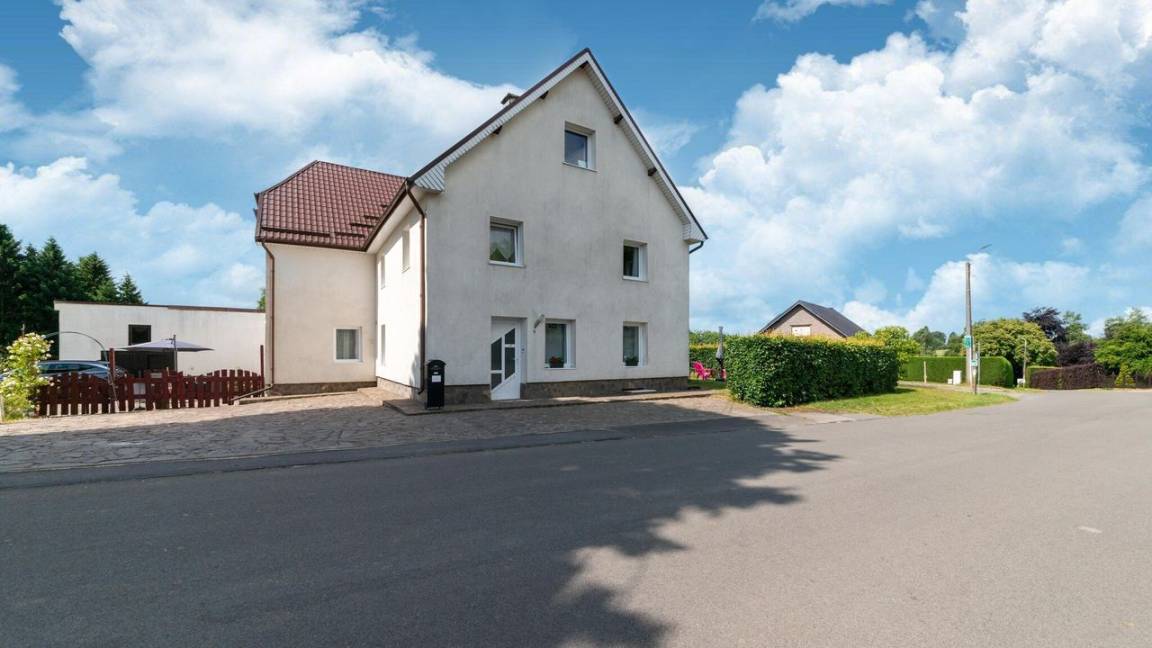 230 M² Huis ∙ 3 Slaapkamers ∙ 10 Gasten - Bütgenbach