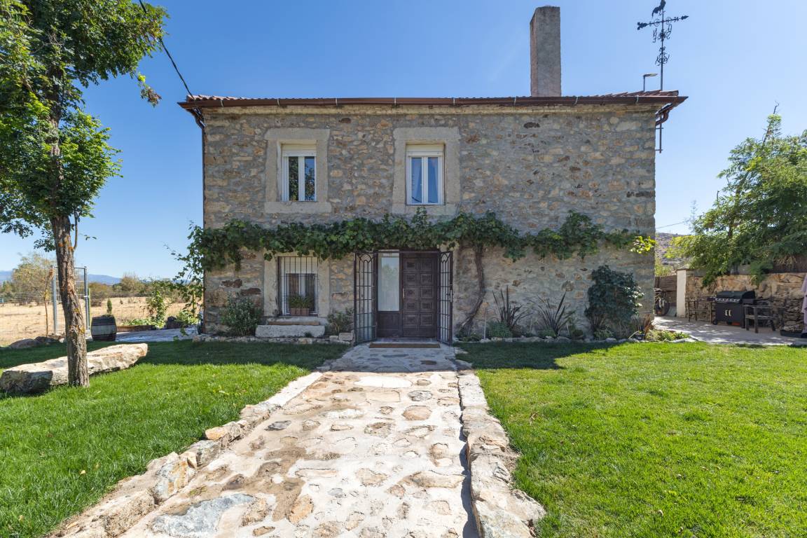 200 M² Casa ∙ 5 Habitaciones ∙ 10 Huéspedes - La Cabrera