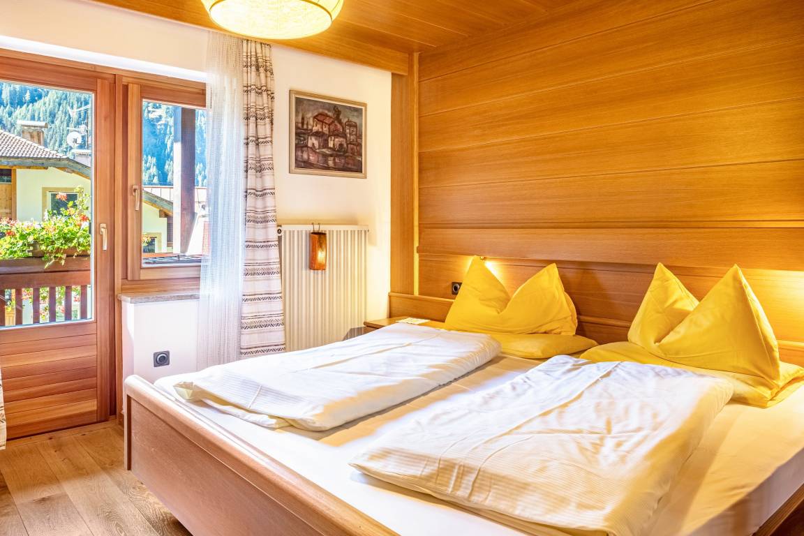 80 M² Appartamento Vacanza ∙ 2 Camere Da Letto ∙ 6 Ospiti - Canazei