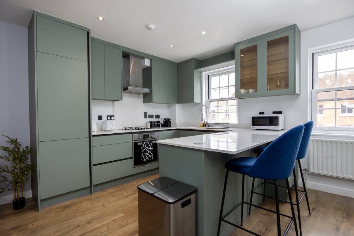 100 M² Apartamento ∙ 3 Habitaciones ∙ 7 Huéspedes - Reading