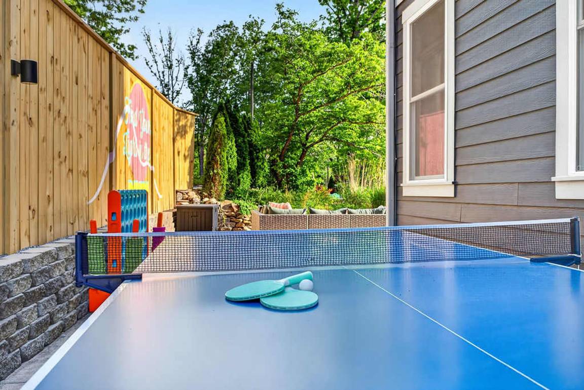 Apartment ∙ 3 Bedrooms ∙ 11 Guests - Asheville, NC