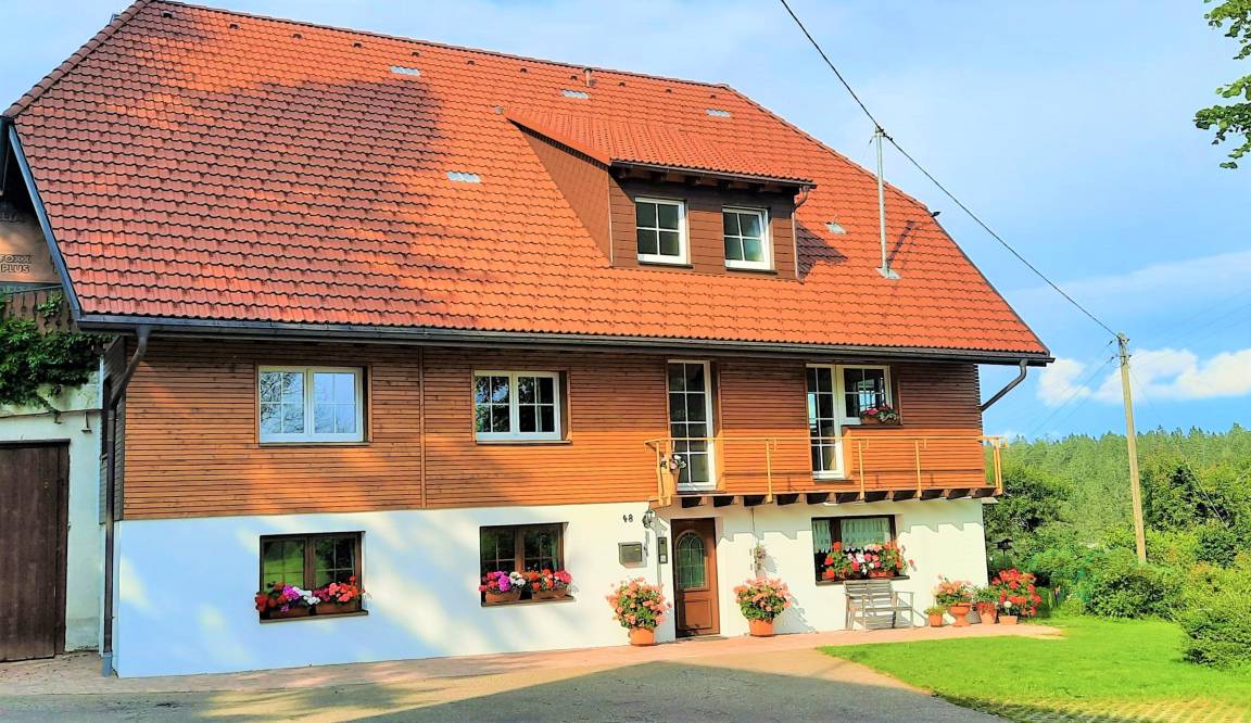 60 M² Ferienwohnung ∙ 2 Schlafzimmer ∙ 4 Gäste - Breitnau