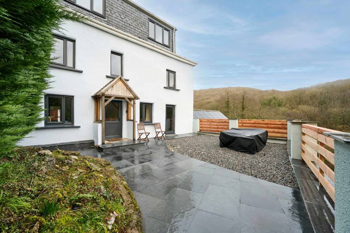 Apartment ∙ 4 Bedrooms ∙ 7 Guests - Barnstaple