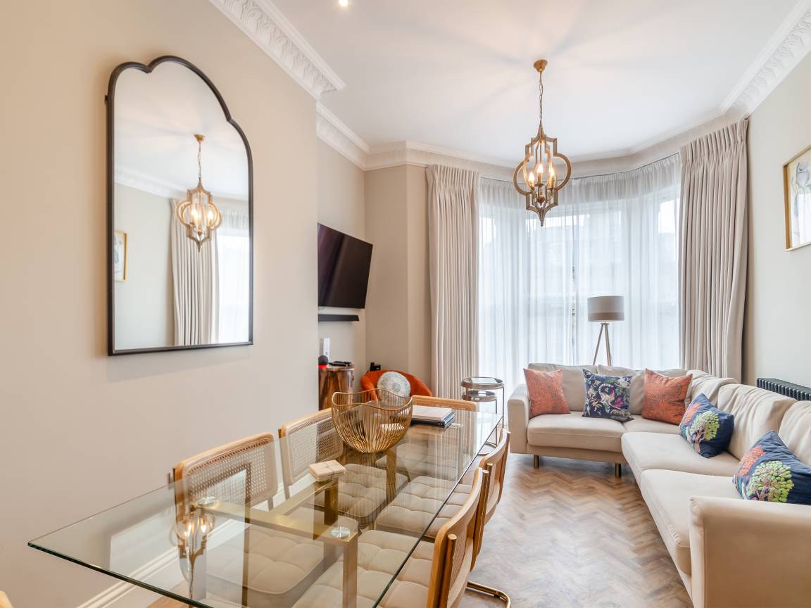 Cottage ∙ 3 Bedrooms ∙ 6 Guests - Scarborough