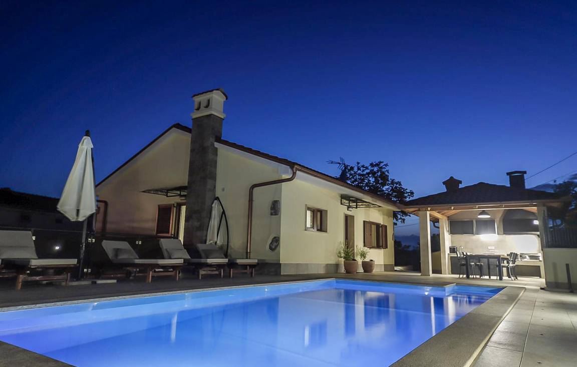 120 M² Huis ∙ 3 Slaapkamers ∙ 6 Gasten - Rijeka
