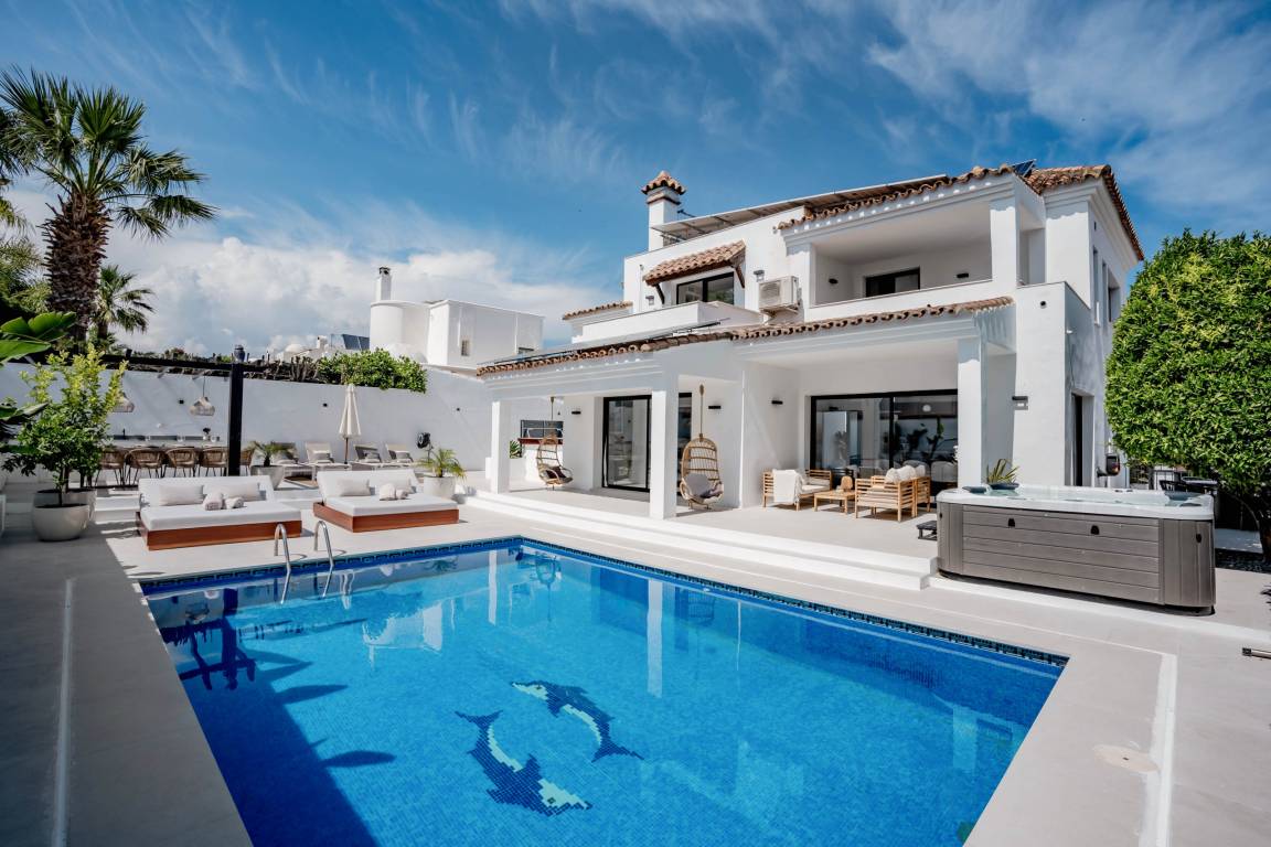 400 M² Villa ∙ 8 Chambres ∙ 12 Personnes - Marbella