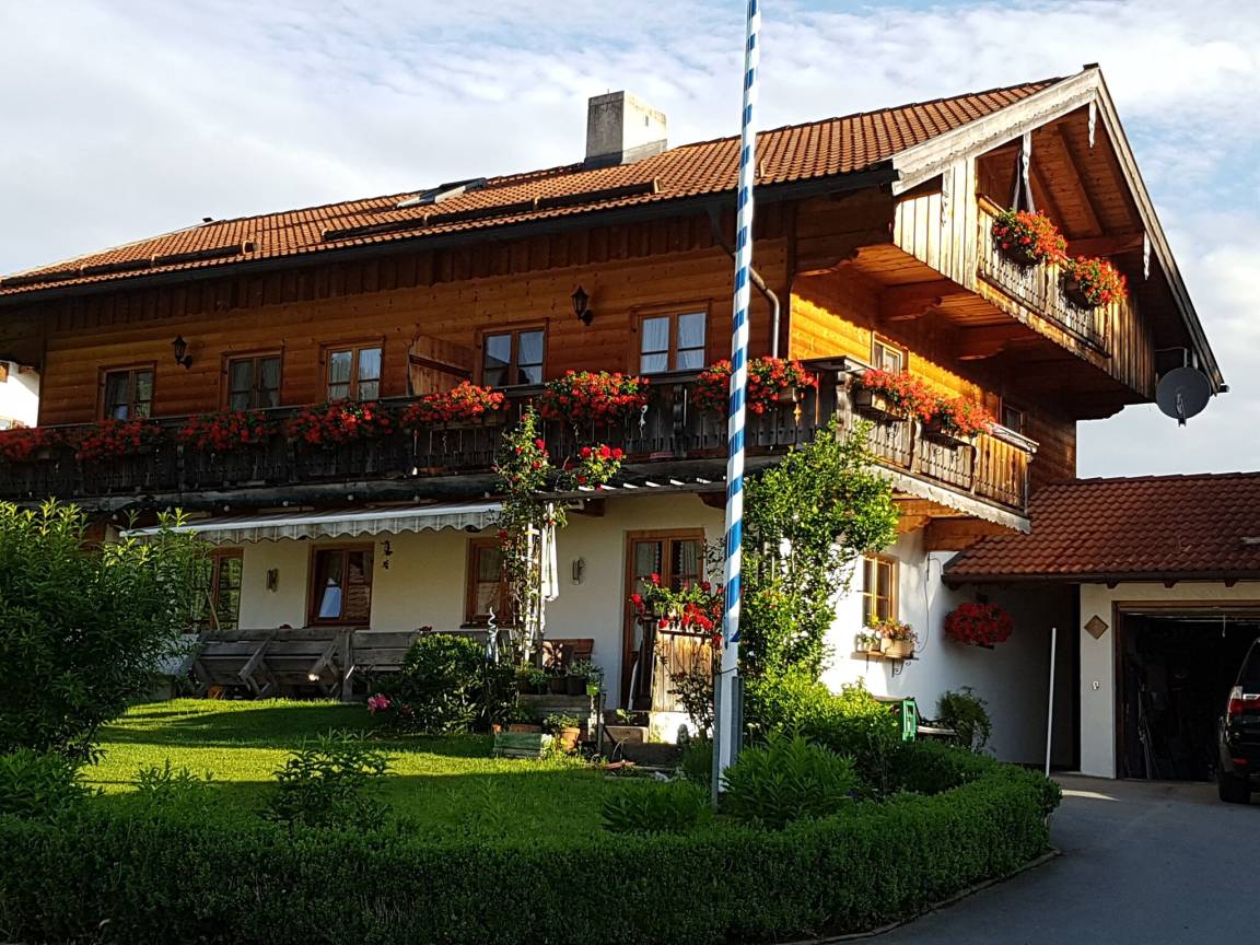 40 M² Ferienwohnung ∙ 1 Schlafzimmer ∙ 2 Gäste - Fischbachau