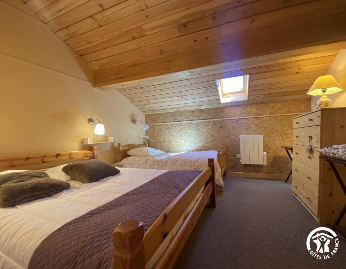 130 m² Gîte ∙ 6 Schlafzimmer ∙ 12 Gäste – Bild 12