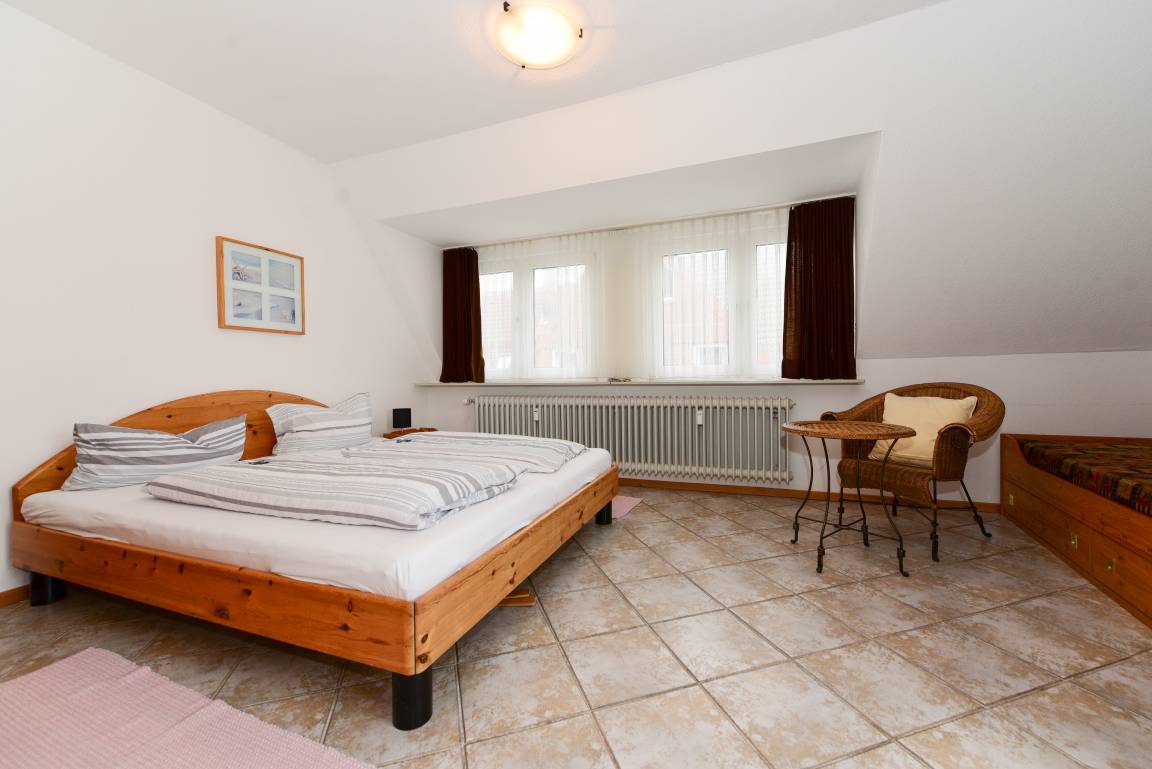 60 m² Ferienwohnung ∙ 1 Schlafzimmer ∙ 3 Gäste – Bild 4