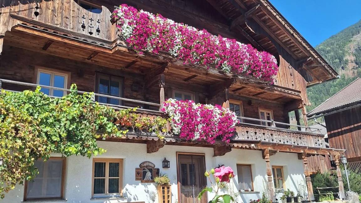 80 M² Ferienwohnung ∙ 2 Schlafzimmer ∙ 6 Gäste - Kaltenbach