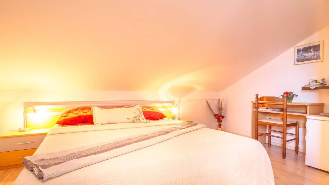 18 M² Appartamento Vacanza ∙ 1 Camera Da Letto ∙ 2 Ospiti - Njivice