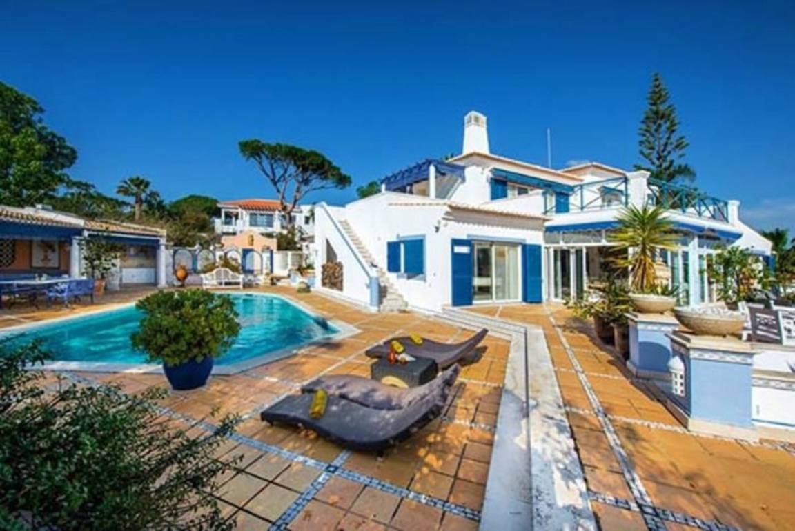 Villa ∙ 5 Slaapkamers ∙ 10 Gasten - Almancil