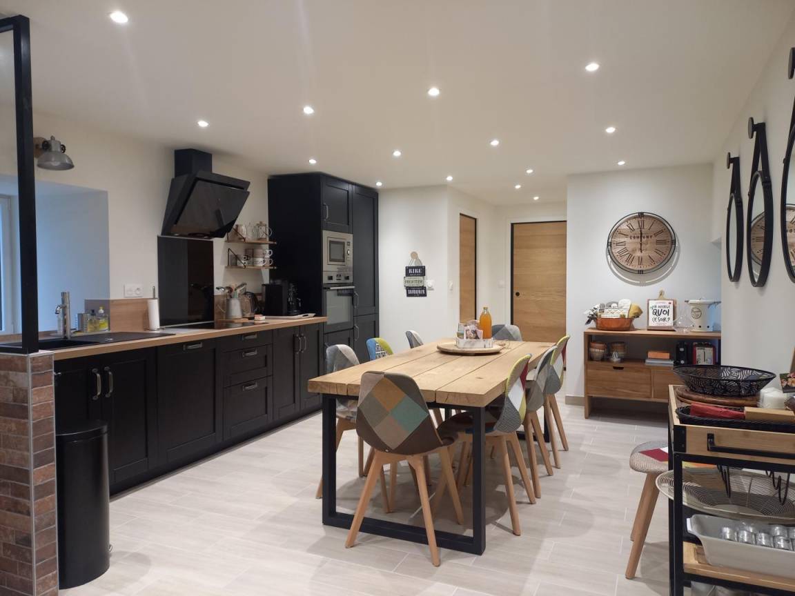 210 m&sup2; G&icirc;te 3 Schlafzimmer 6 G&auml;ste