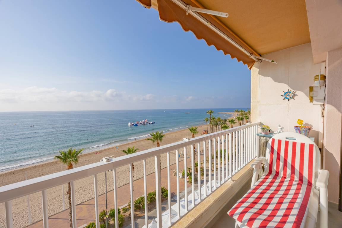 120 M² Apartamento ∙ 2 Habitaciones ∙ 4 Huéspedes - Villajoyosa