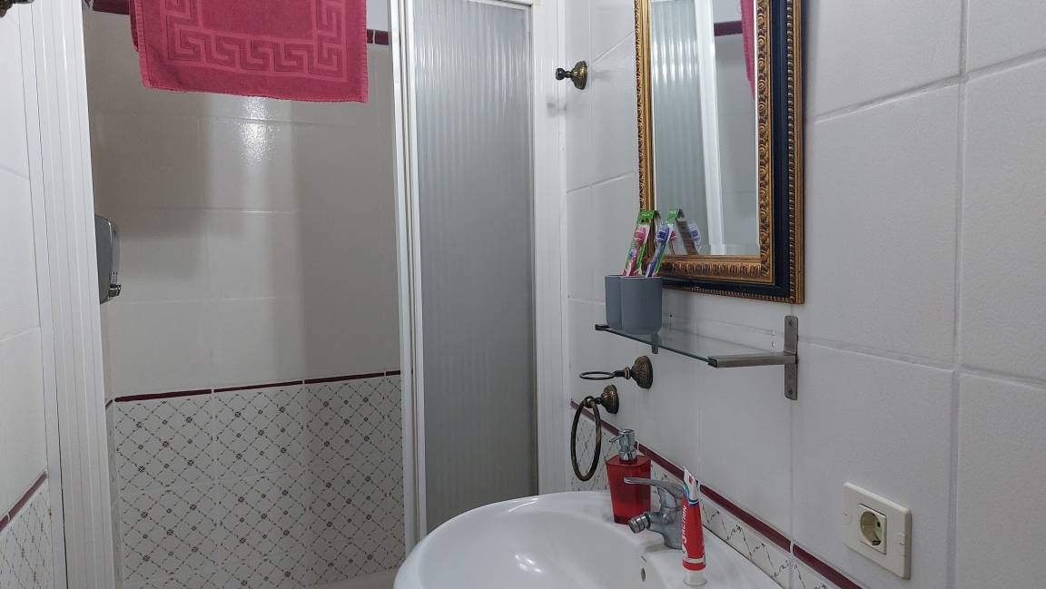 48 m² Ferienwohnung ∙ 1 Schlafzimmer ∙ 2 Gäste – Bild 6