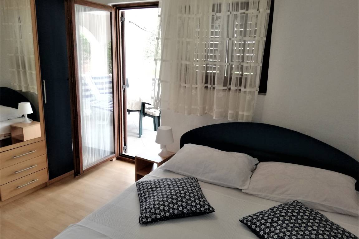35 M² Apartment ∙ 2 Bedrooms ∙ 4 Guests - Vir