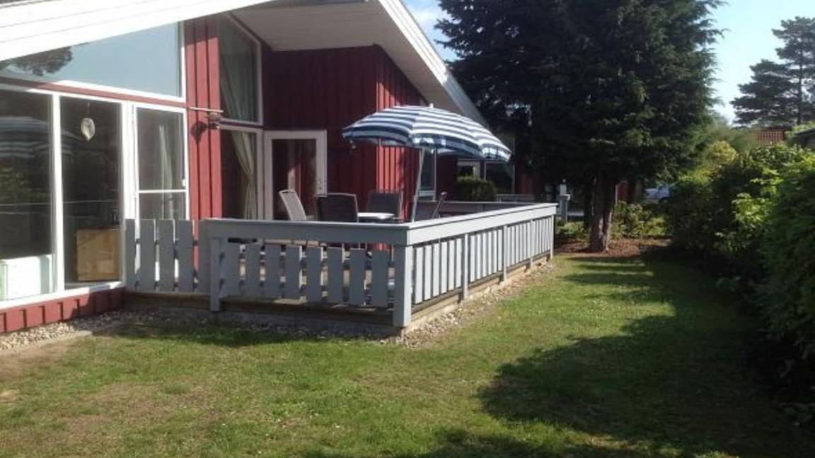 77 M² Ferienhaus ∙ 2 Schlafzimmer ∙ 4 Gäste - Userin
