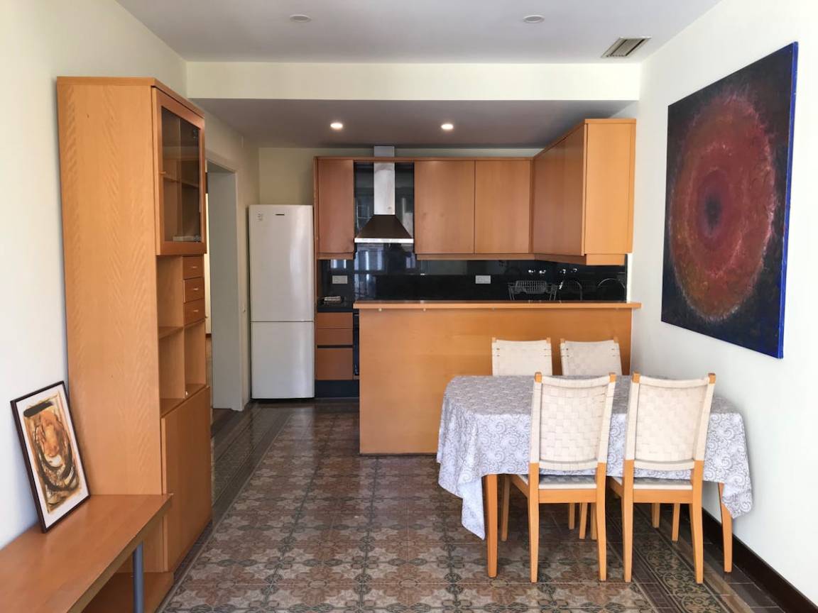 90 M² Apartment ∙ 3 Bedrooms ∙ 4 Guests - Barcelona