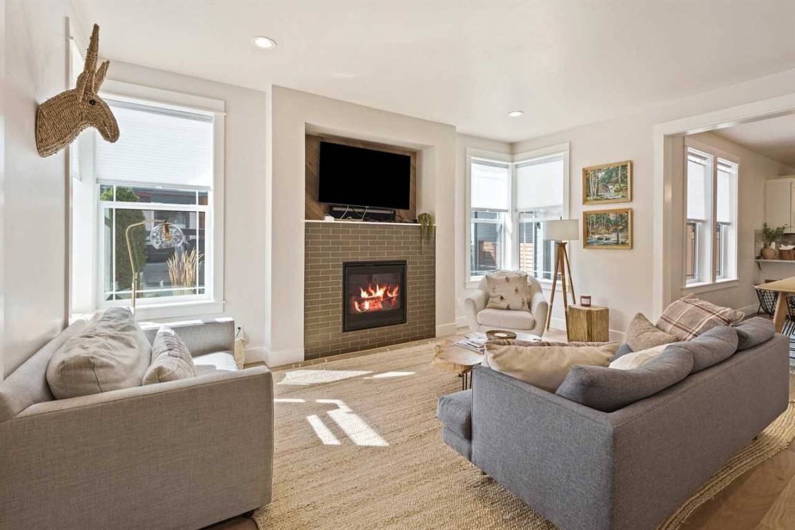 202 M² House ∙ 4 Bedrooms ∙ 10 Guests - Bend, OR