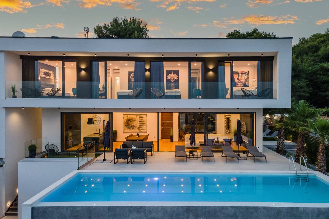 400 M² Villa Vacanza ∙ 4 Camere Da Letto ∙ 8 Ospiti - Premantura