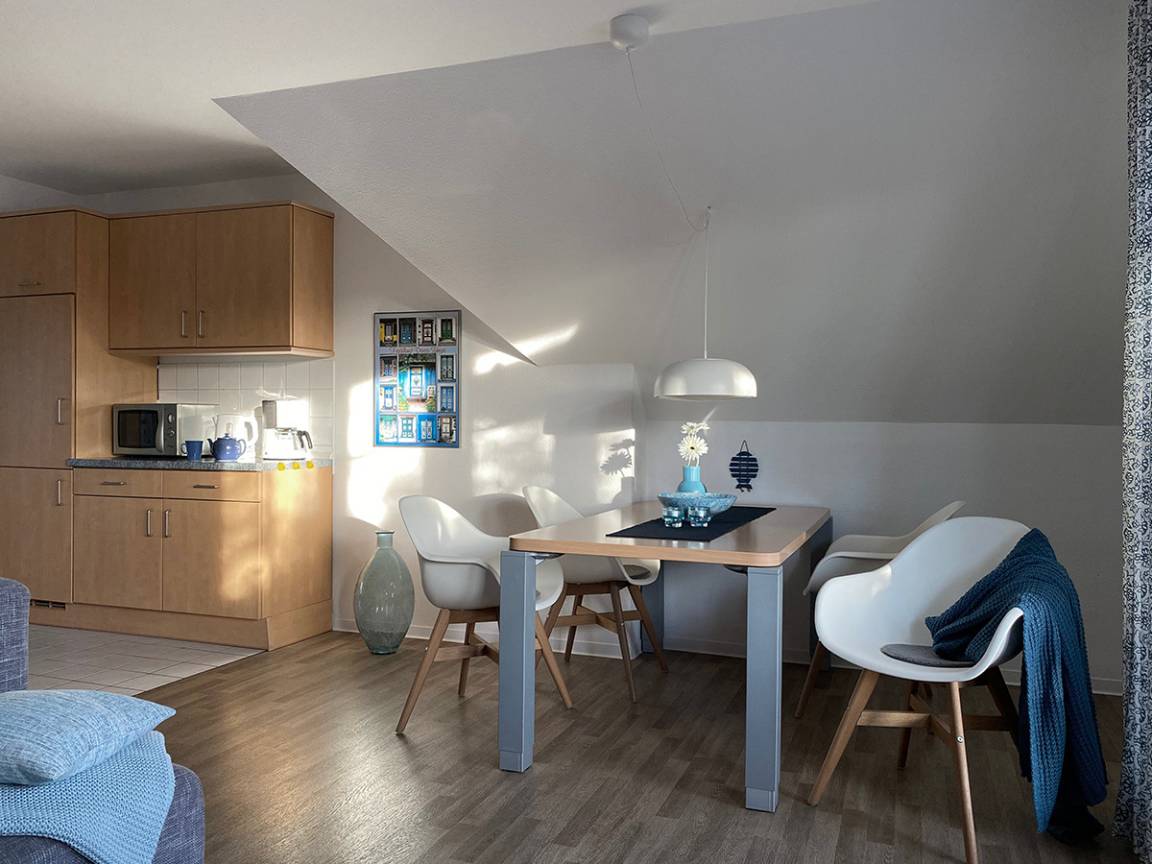 77 m² Ferienwohnung ∙ 2 Schlafzimmer ∙ 4 Gäste – Bild 4