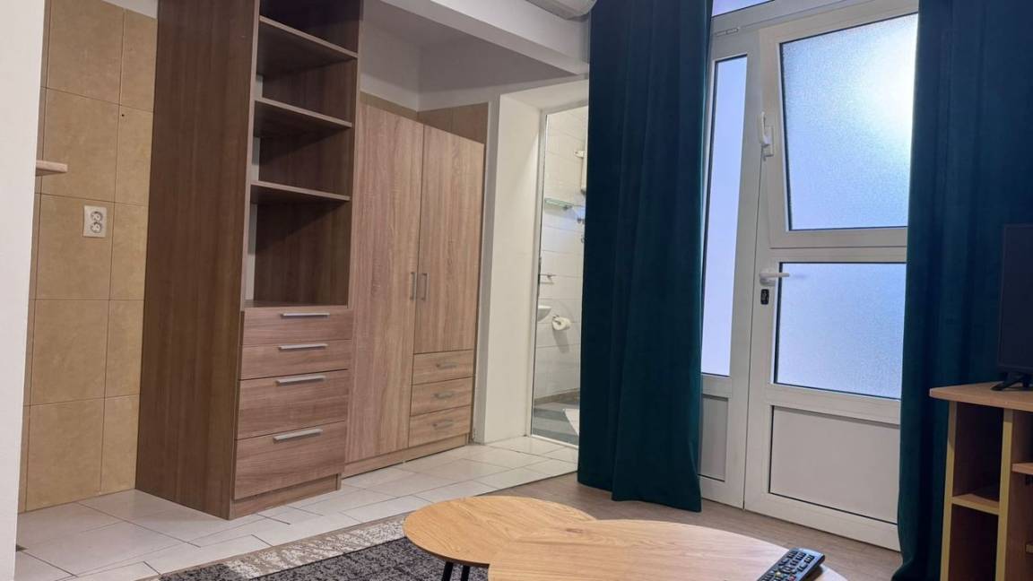 80 M² Apartment ∙ 3 Bedrooms ∙ 6 Guests - Ploče