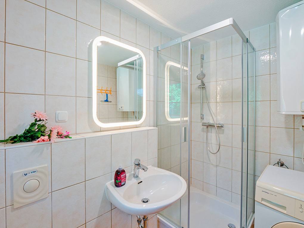 80 m² Ferienhaus ∙ 2 Schlafzimmer ∙ 6 Gäste – Bild 13