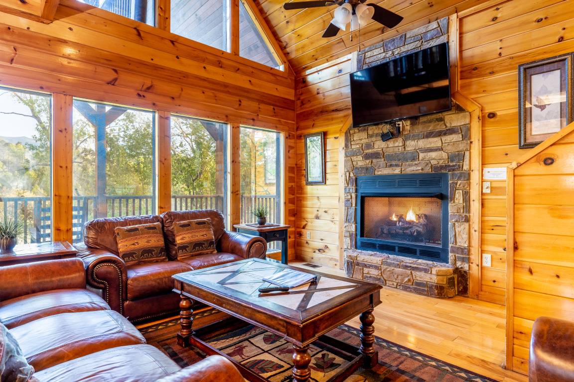 228 M² House ∙ 3 Bedrooms ∙ 10 Guests - Gatlinburg, TN