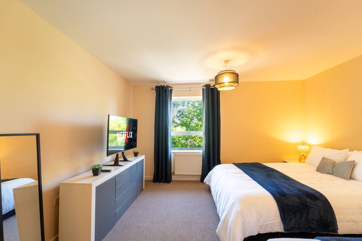 40 M² House ∙ 2 Bedrooms ∙ 9 Guests - Hall Green - Birmingham