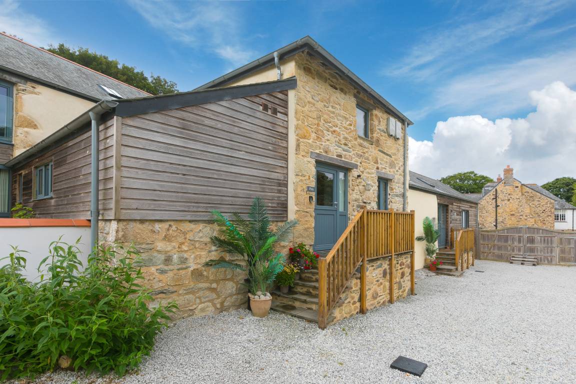 Cottage ∙ 3 Bedrooms ∙ 5 Guests - Newquay